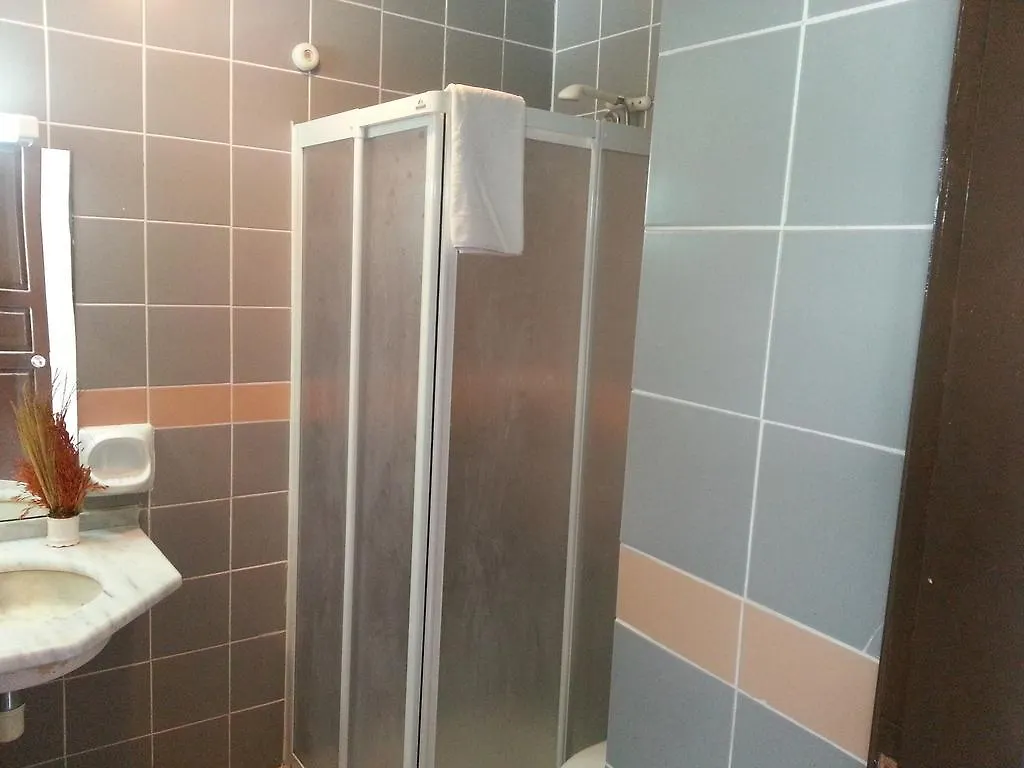 פאטהיה Hotel Leda
